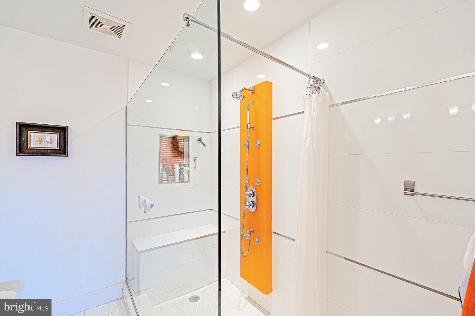 STRATFORD CONDOMINIUMS - Residential Lease