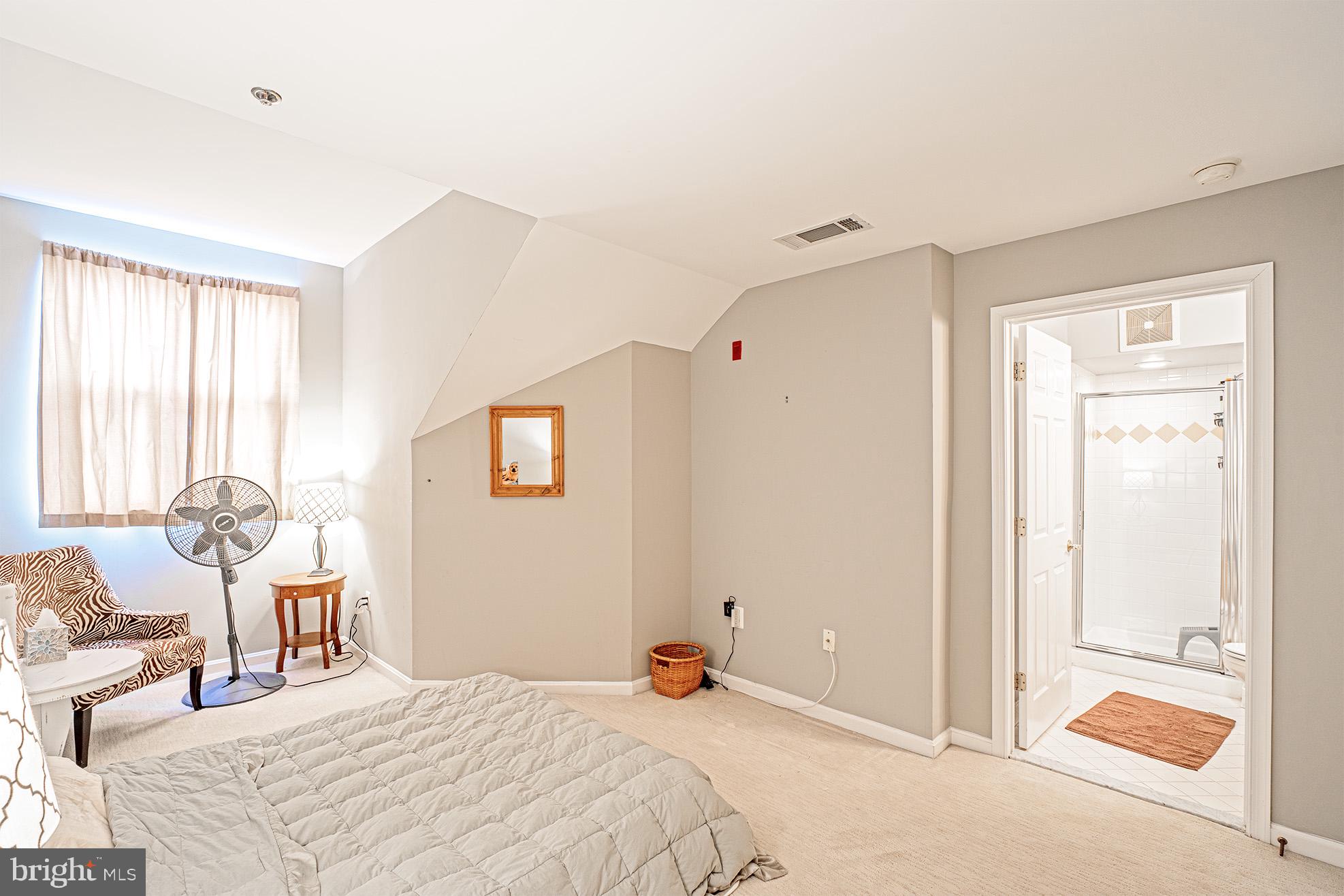 STRATFORD CONDOMINIUMS - Residential Lease