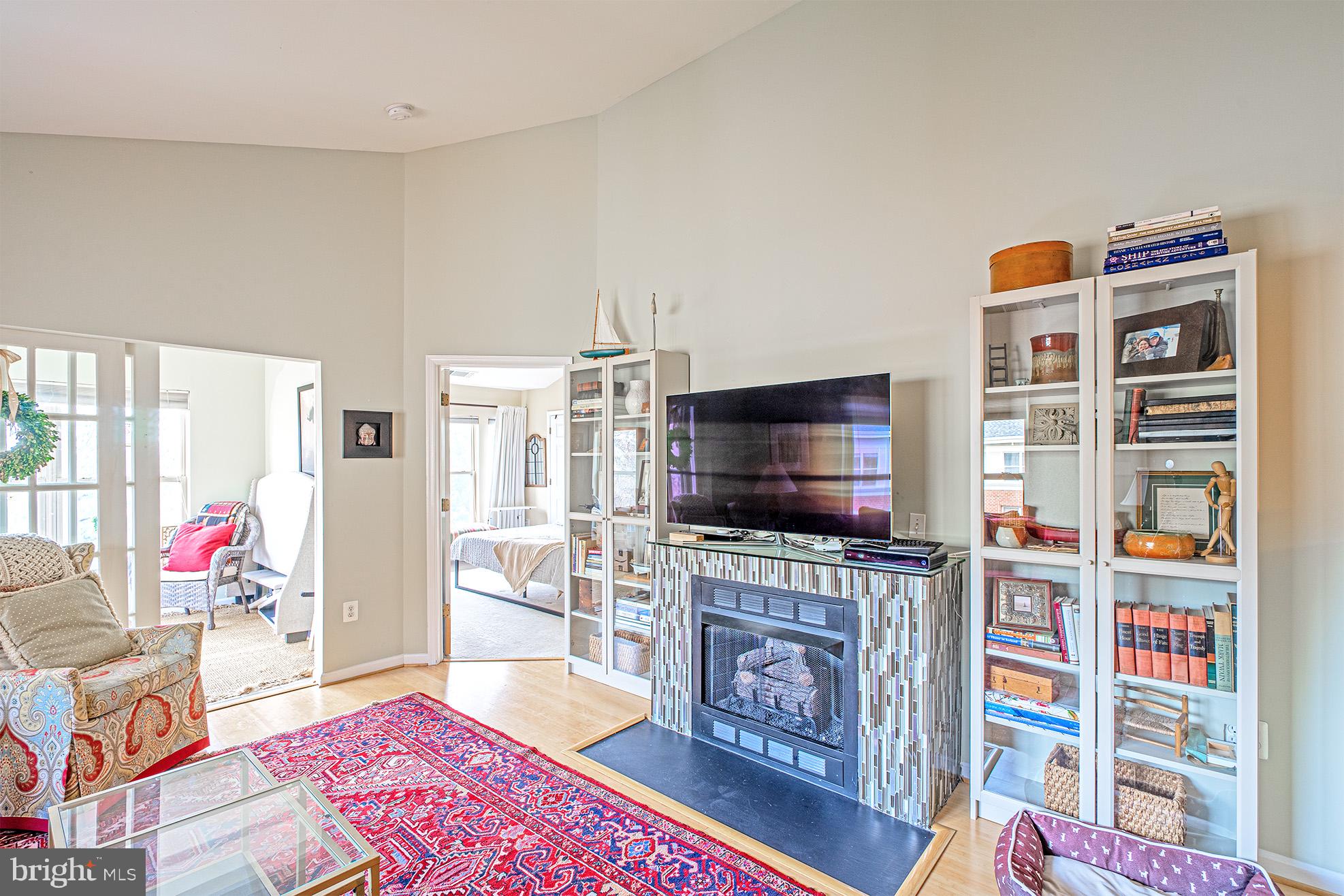 STRATFORD CONDOMINIUMS - Residential Lease