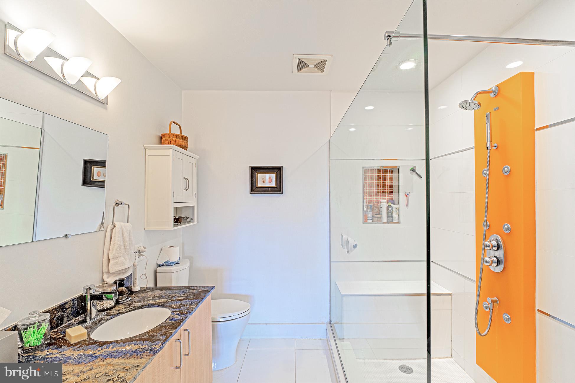 STRATFORD CONDOMINIUMS - Residential Lease