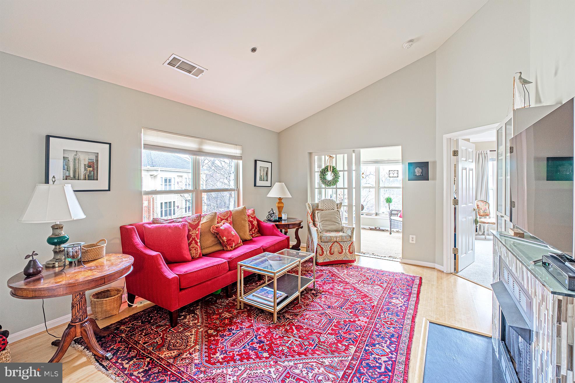 STRATFORD CONDOMINIUMS - Residential Lease