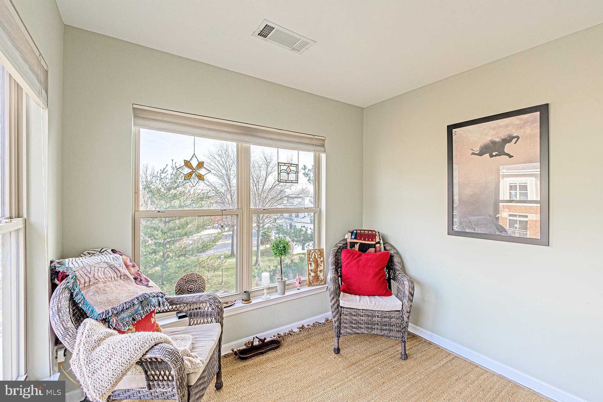 STRATFORD CONDOMINIUMS - Residential Lease