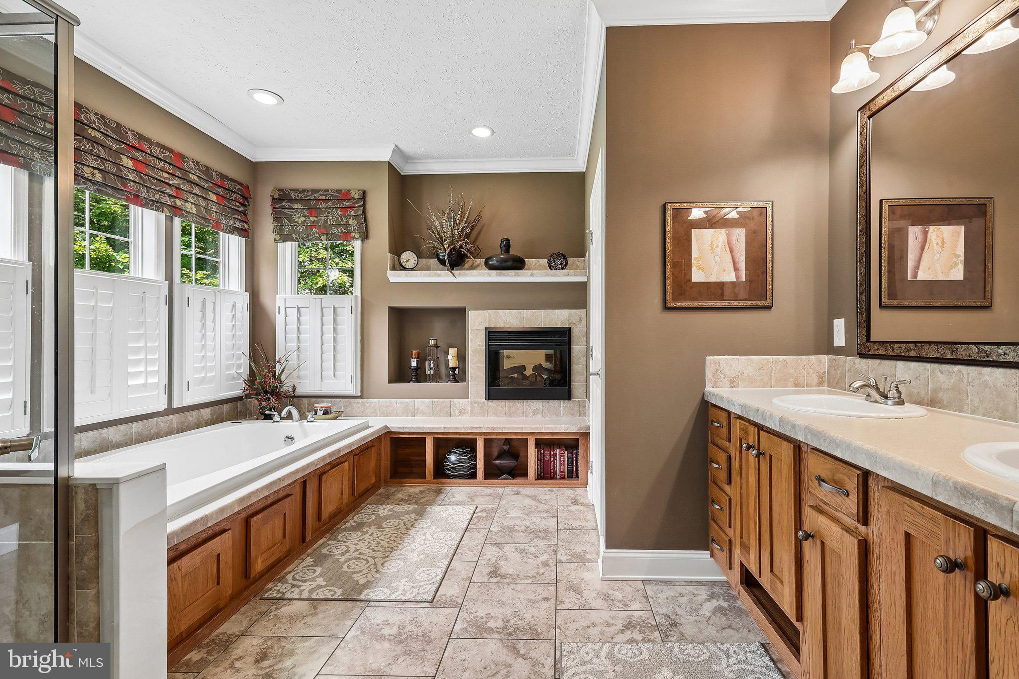 14280 INDEPENDENT HILL DRIVE