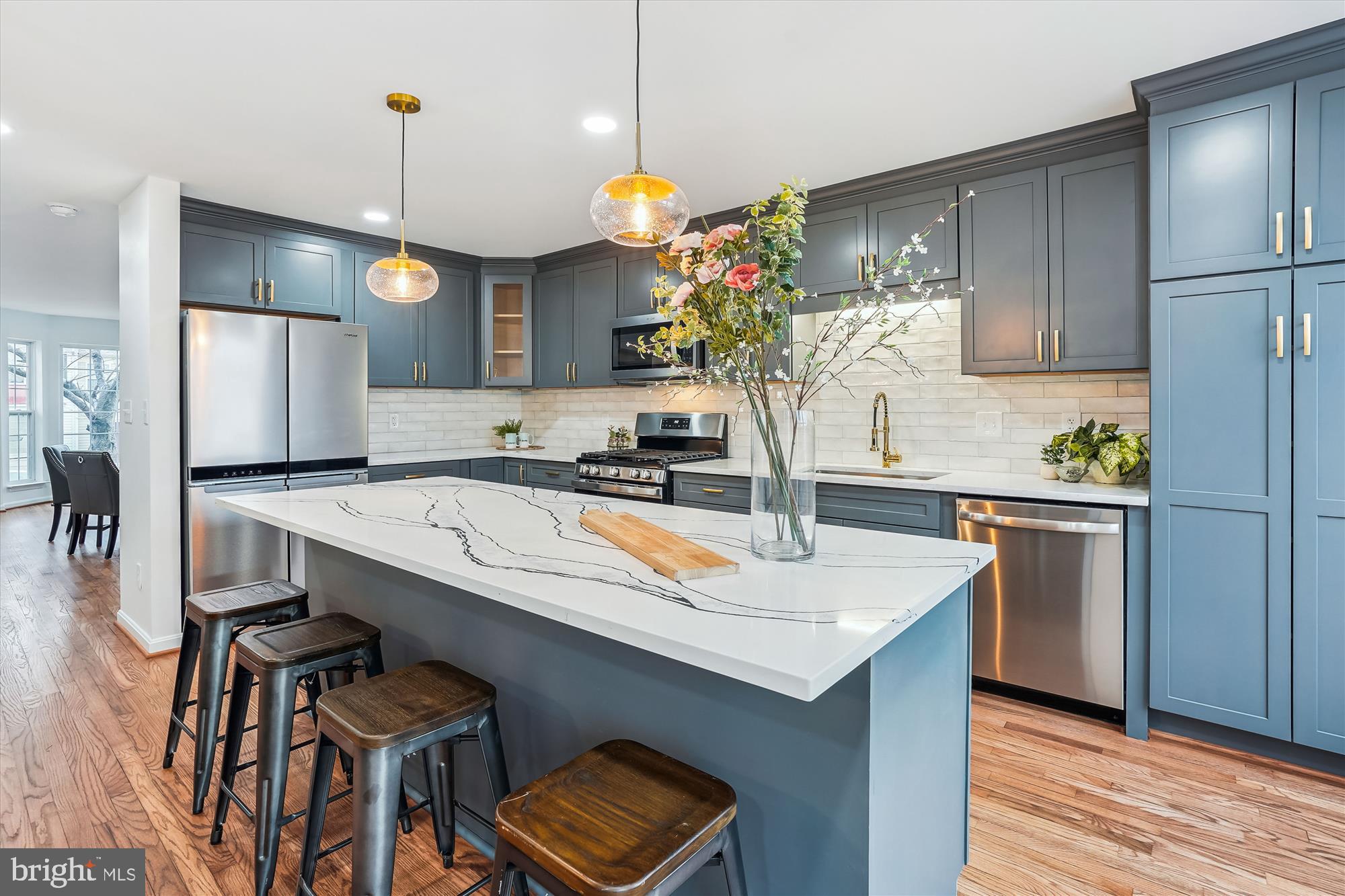 MONTCLAIR - Residential