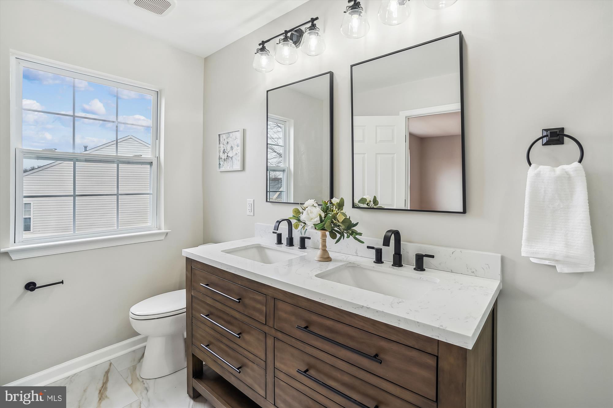 MONTCLAIR - Residential