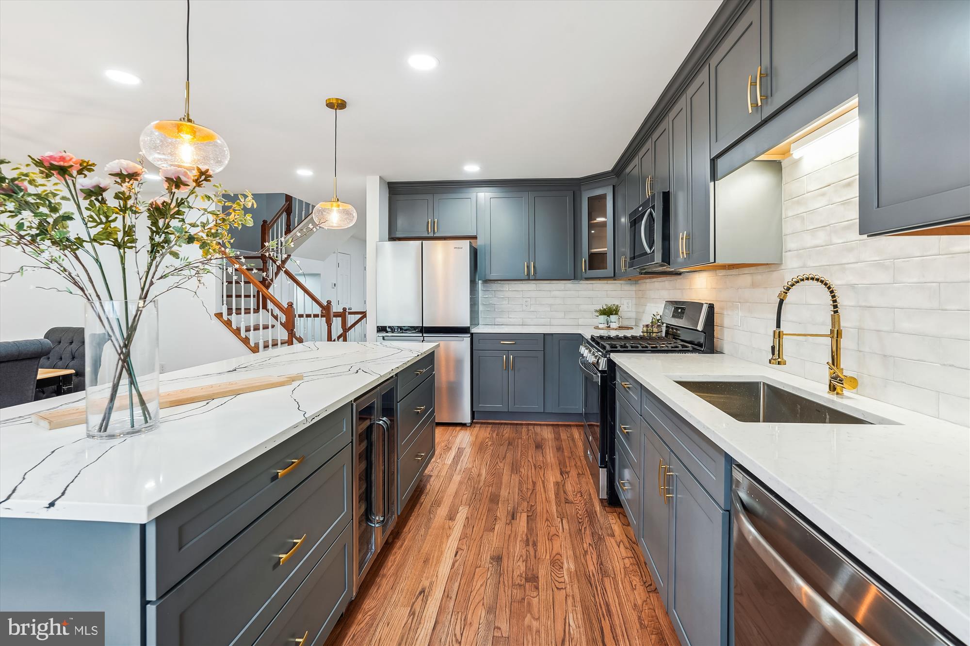 MONTCLAIR - Residential