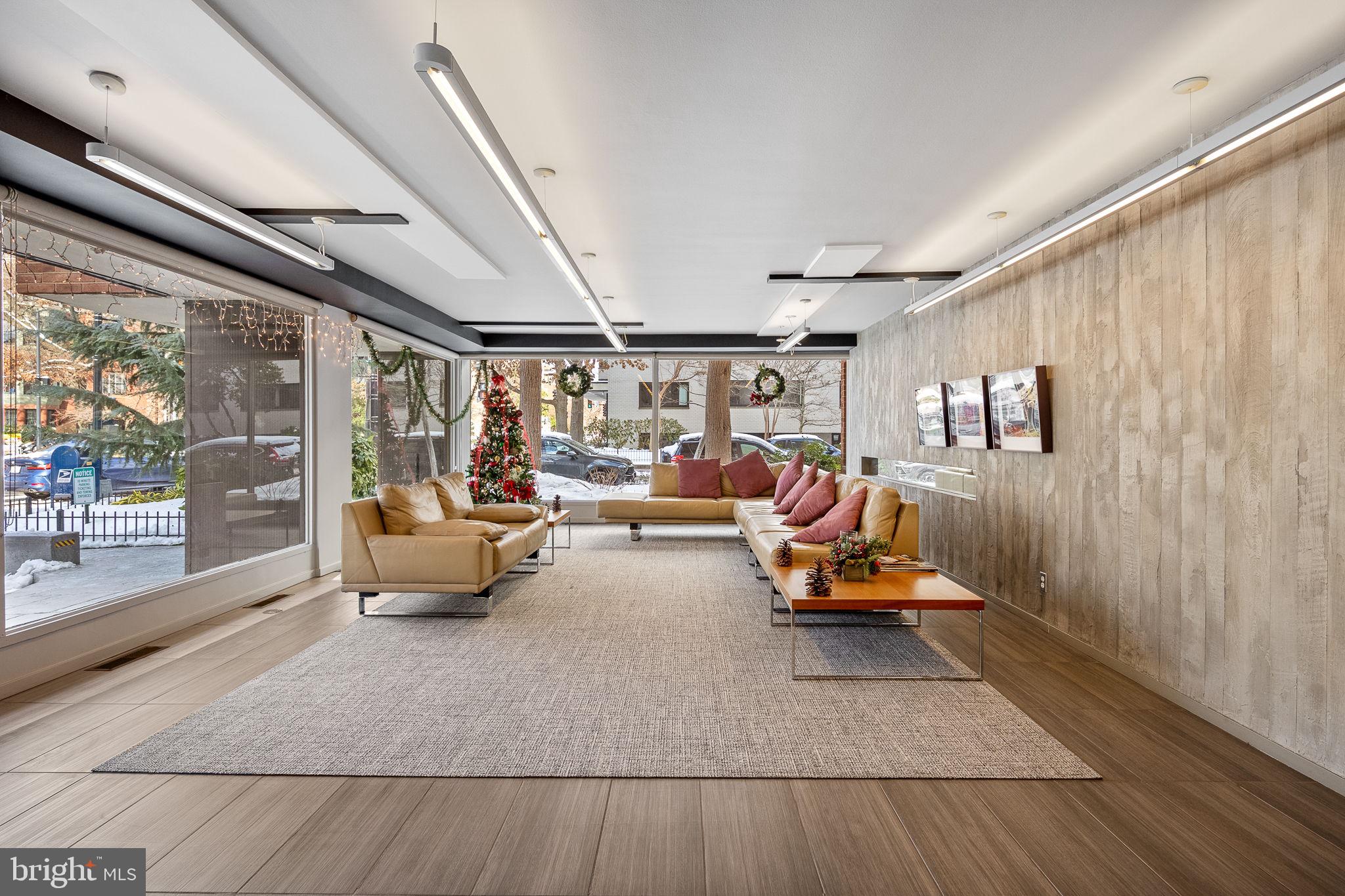 DUPONT CIRCLE - Residential