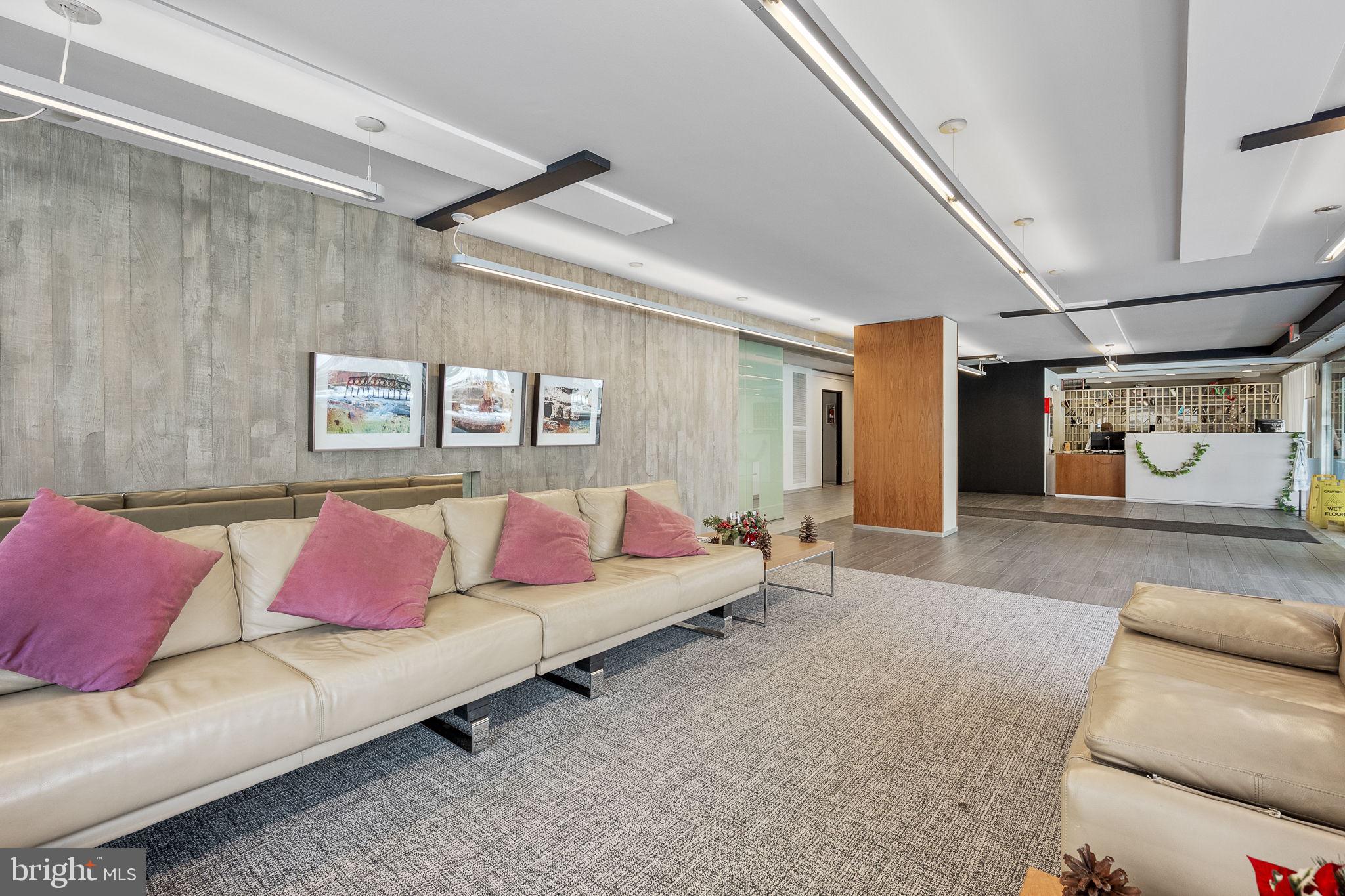 DUPONT CIRCLE - Residential