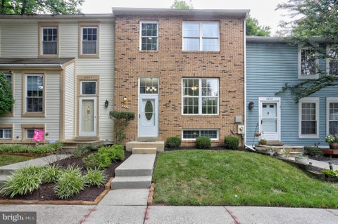 Photo of 8803 Stonebrook Lane, COLUMBIA, MD 21046 (MLS # MDHW2070958)