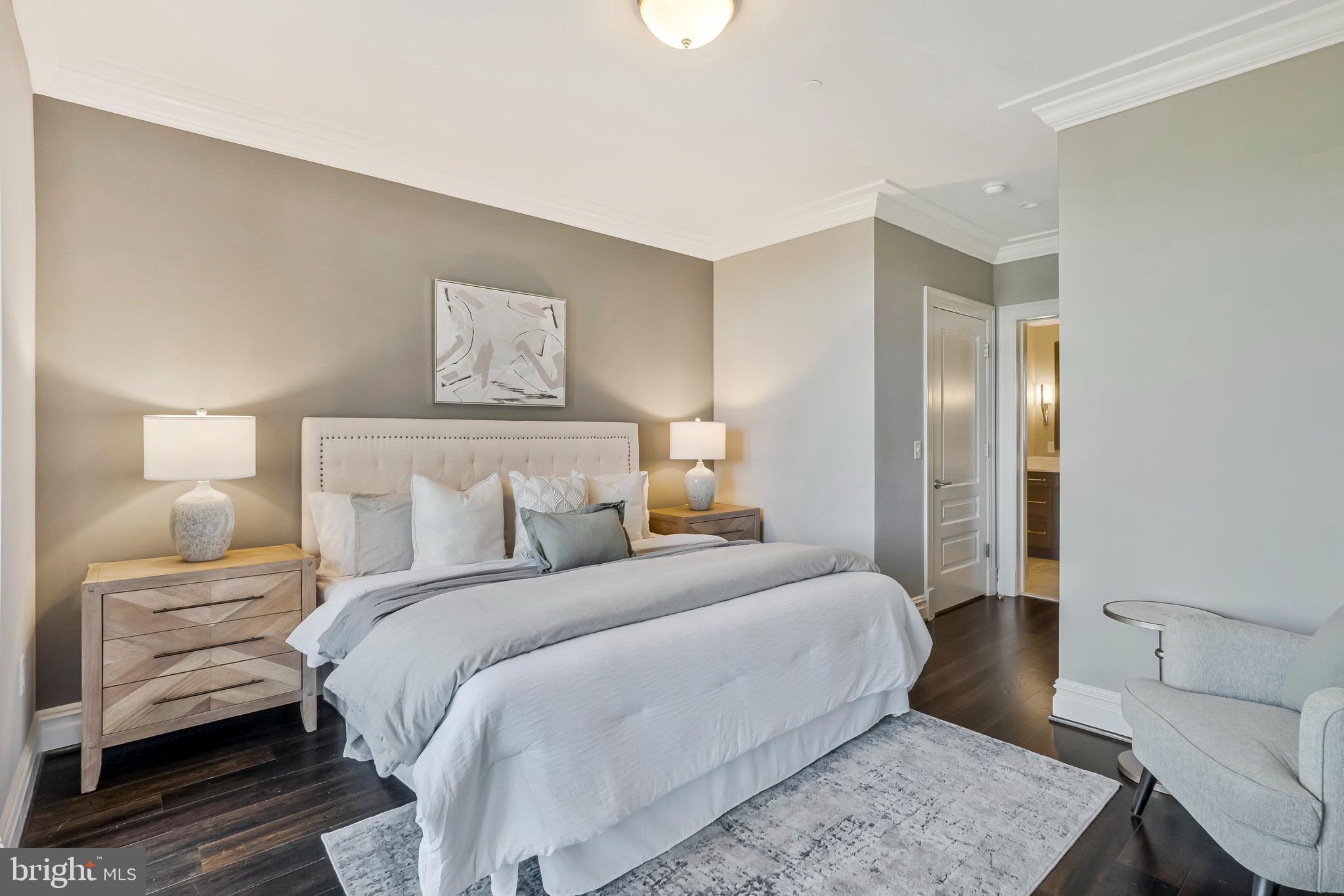 THE SIGNET - Residential