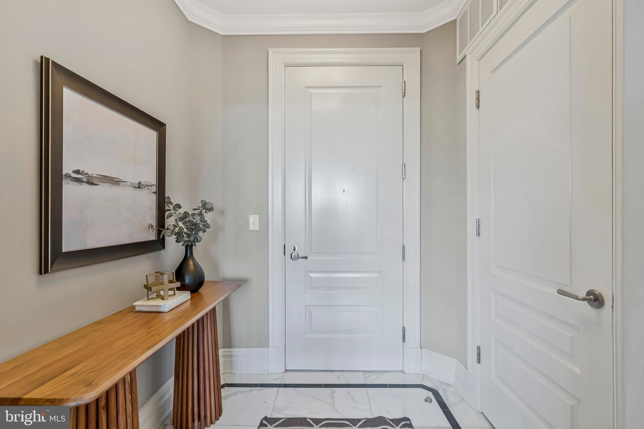 THE SIGNET - Residential