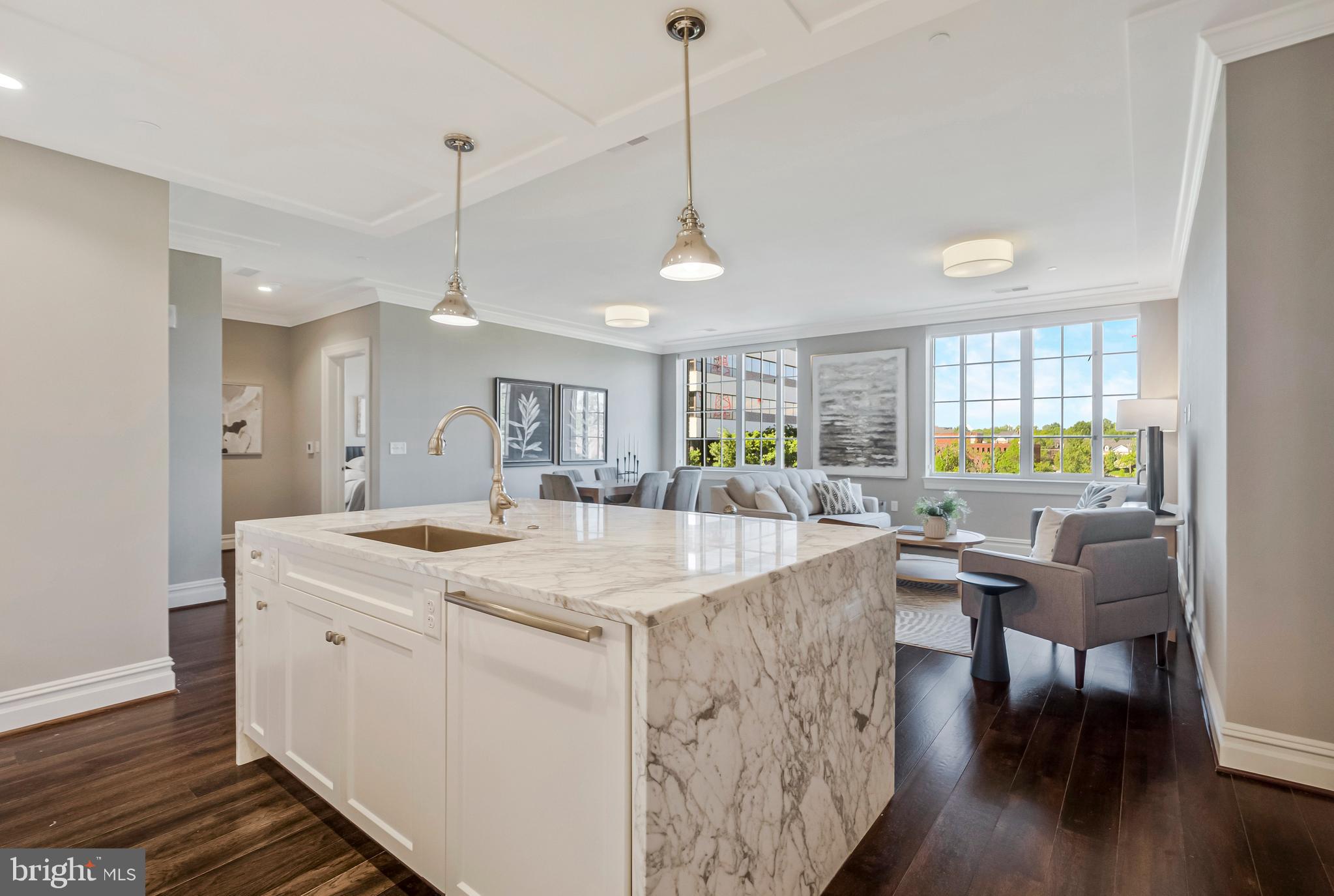 THE SIGNET - Residential