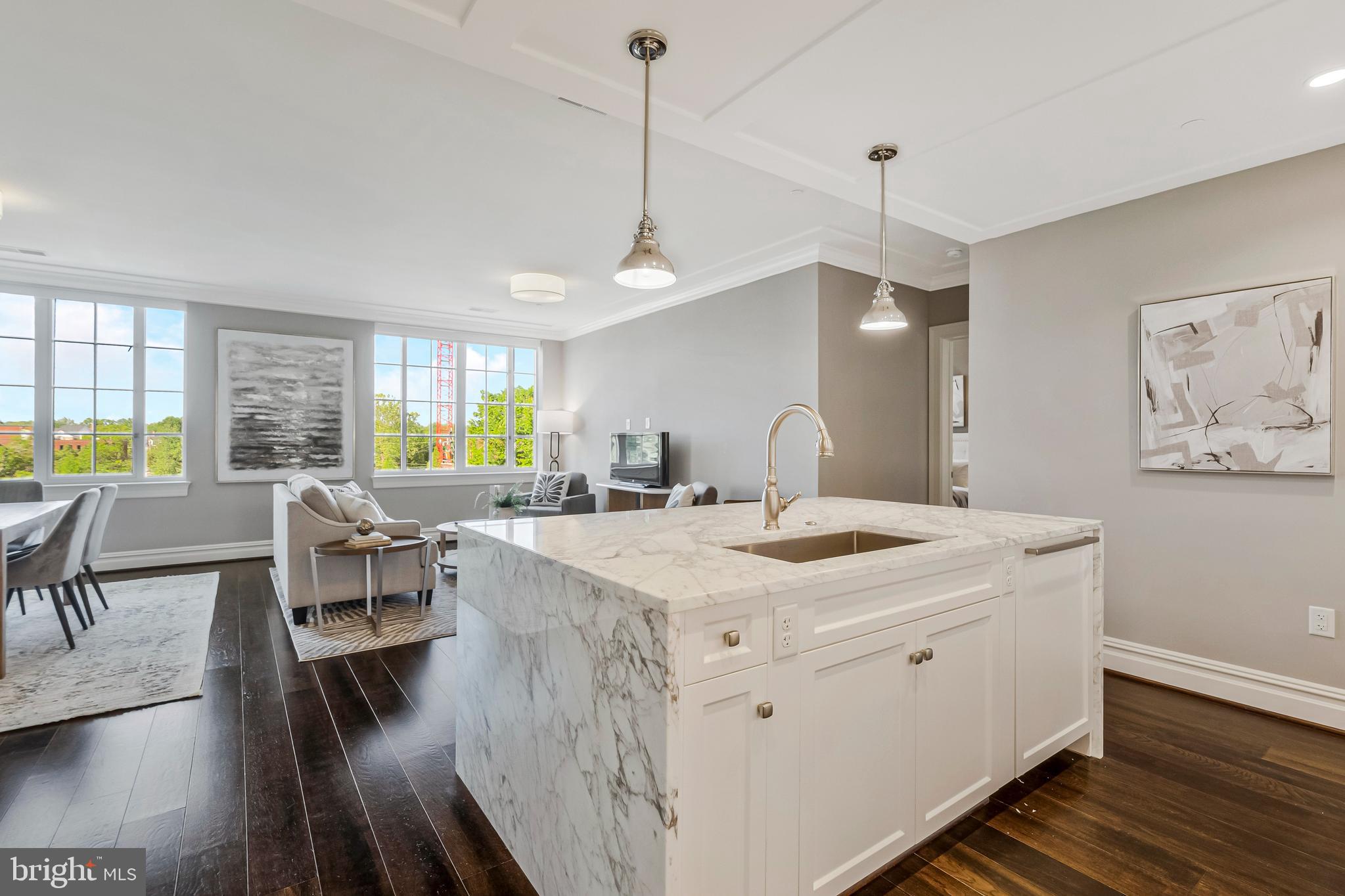 THE SIGNET - Residential