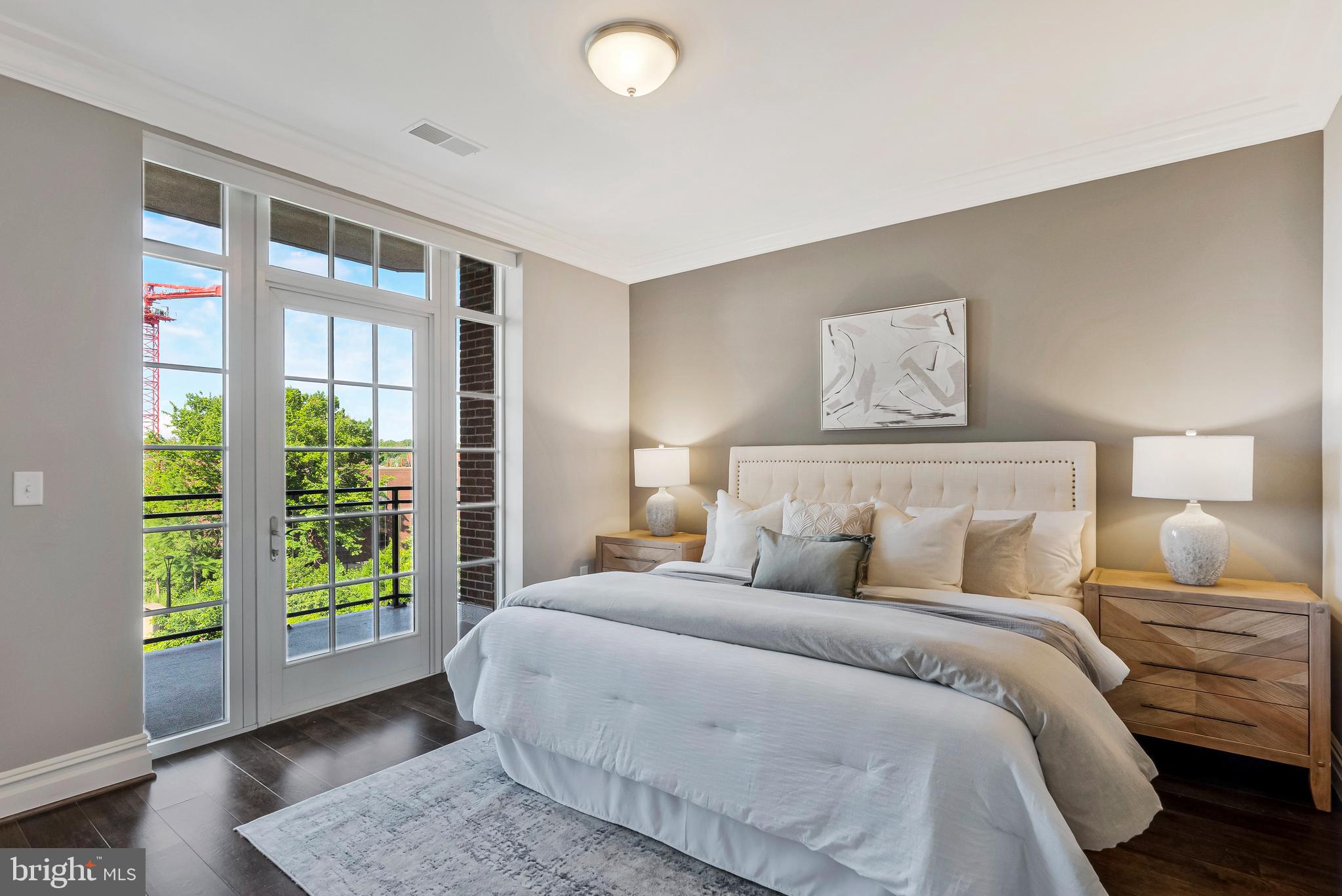 THE SIGNET - Residential