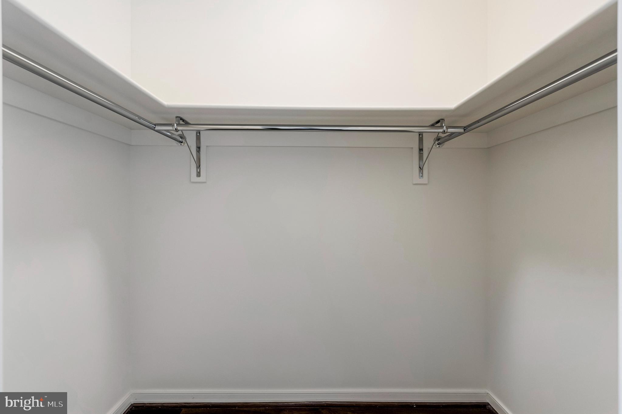 THE SIGNET - Residential