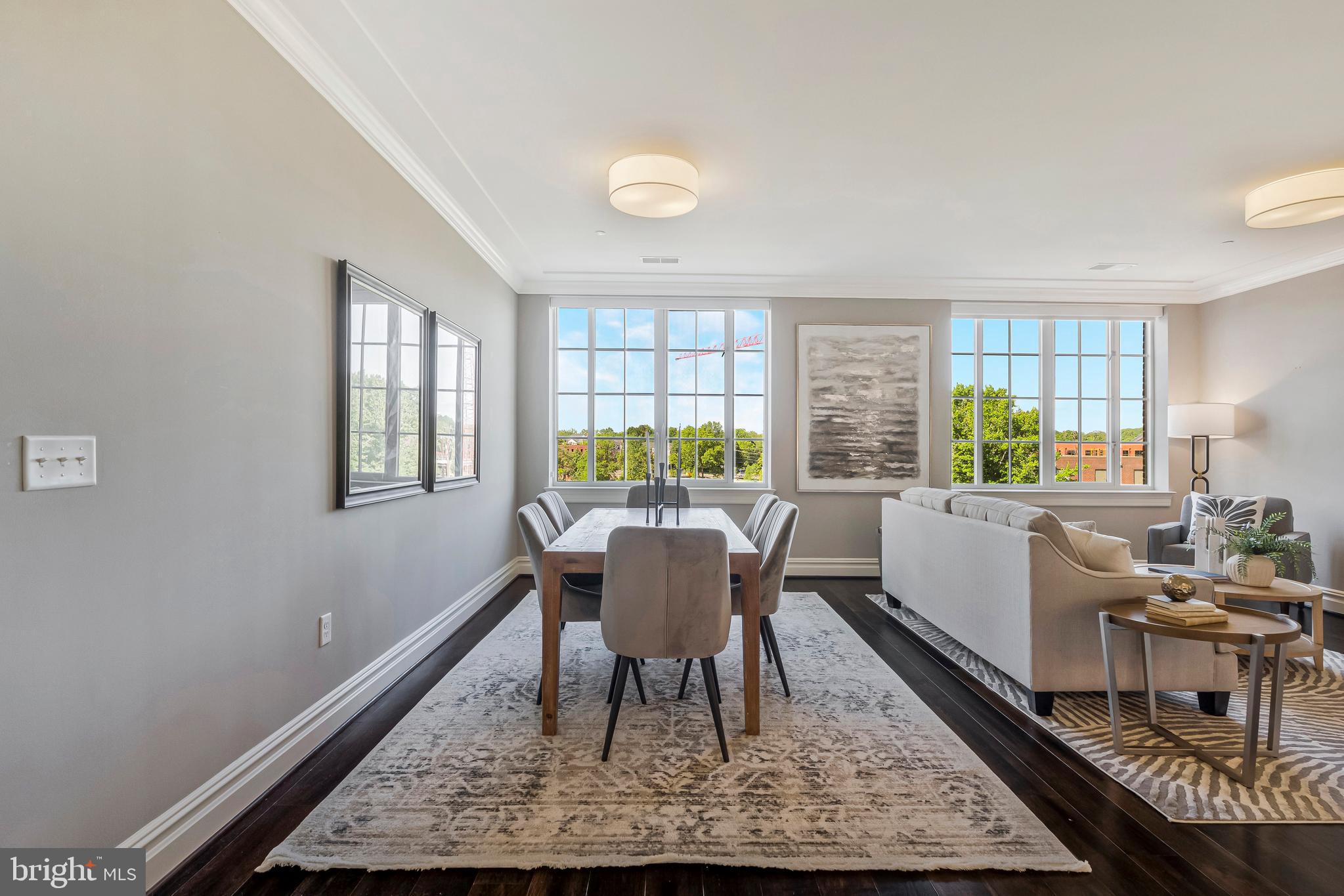 THE SIGNET - Residential