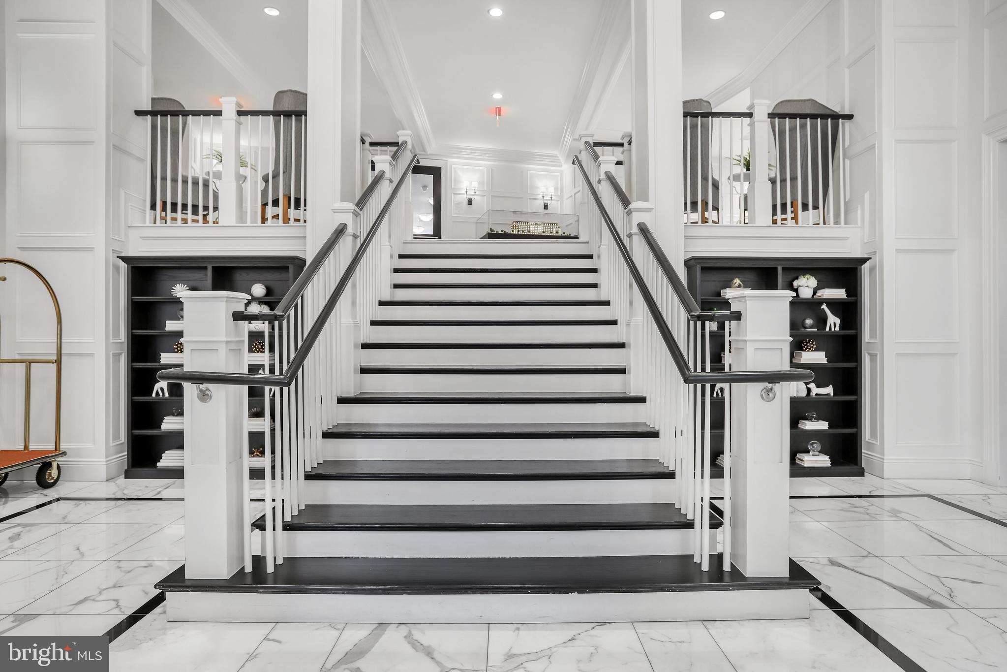 THE SIGNET - Residential