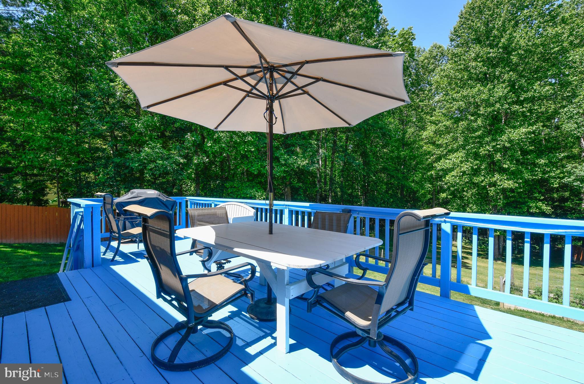 COUNTRY ACRES - Residential