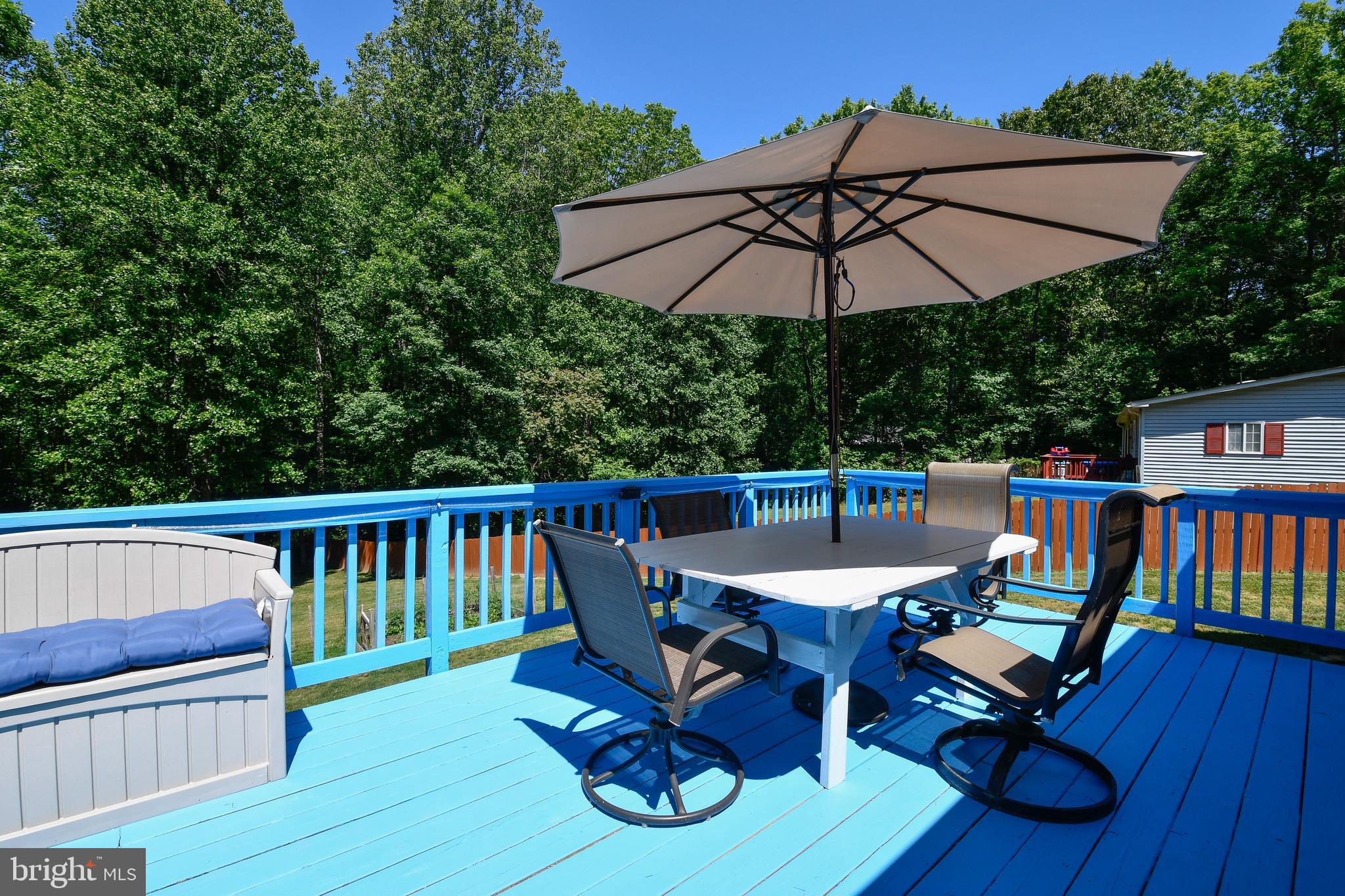 COUNTRY ACRES - Residential