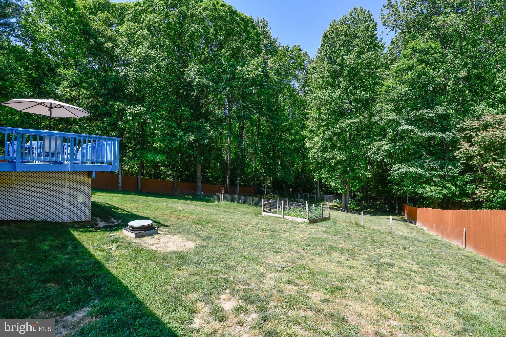 COUNTRY ACRES - Residential