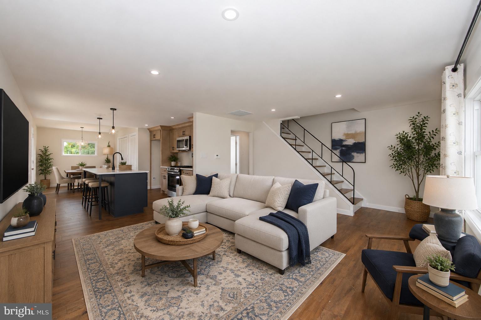 340 COLLINS LANE