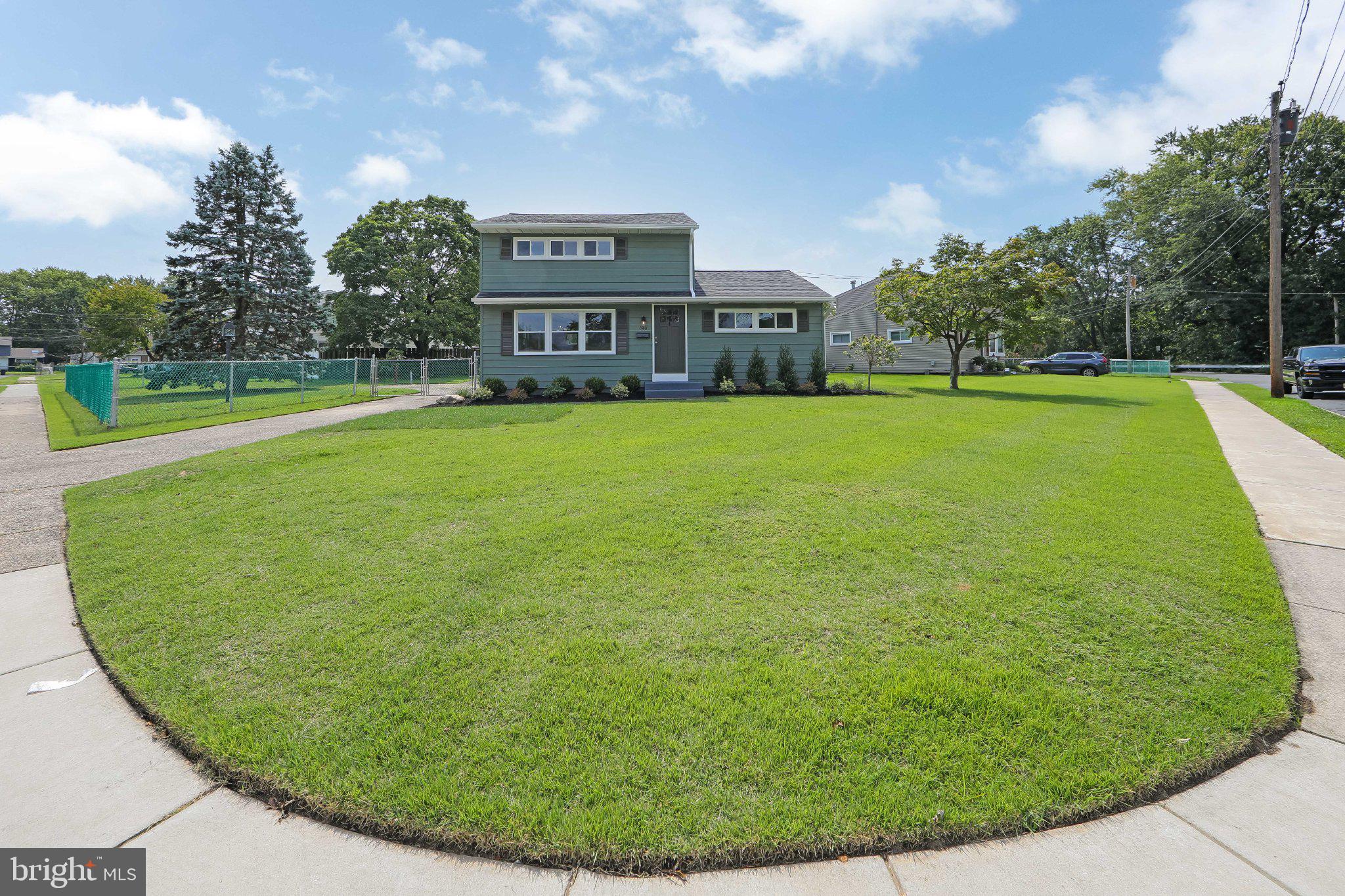 340 COLLINS LANE