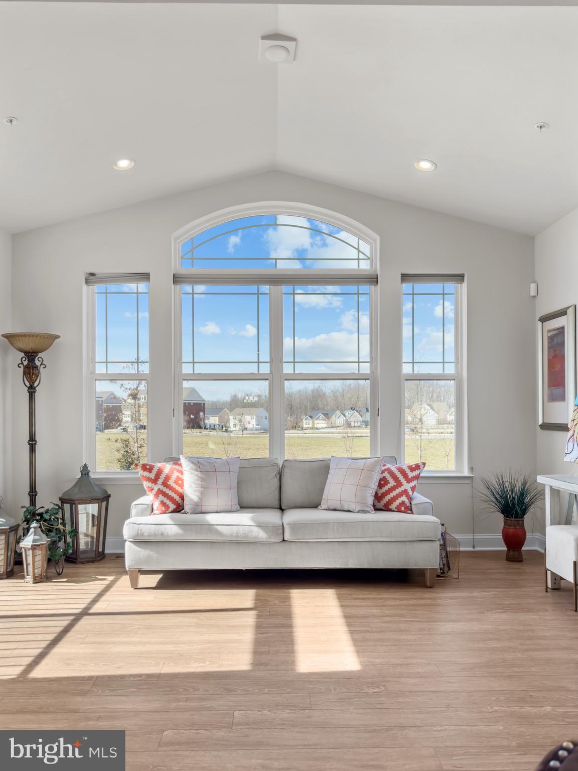 STONEHAVEN - Residential