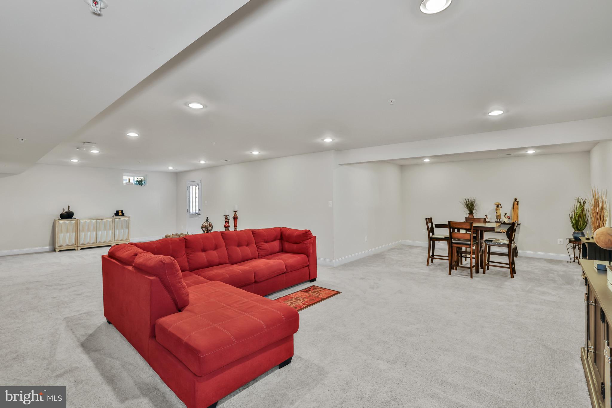 STONEHAVEN - Residential