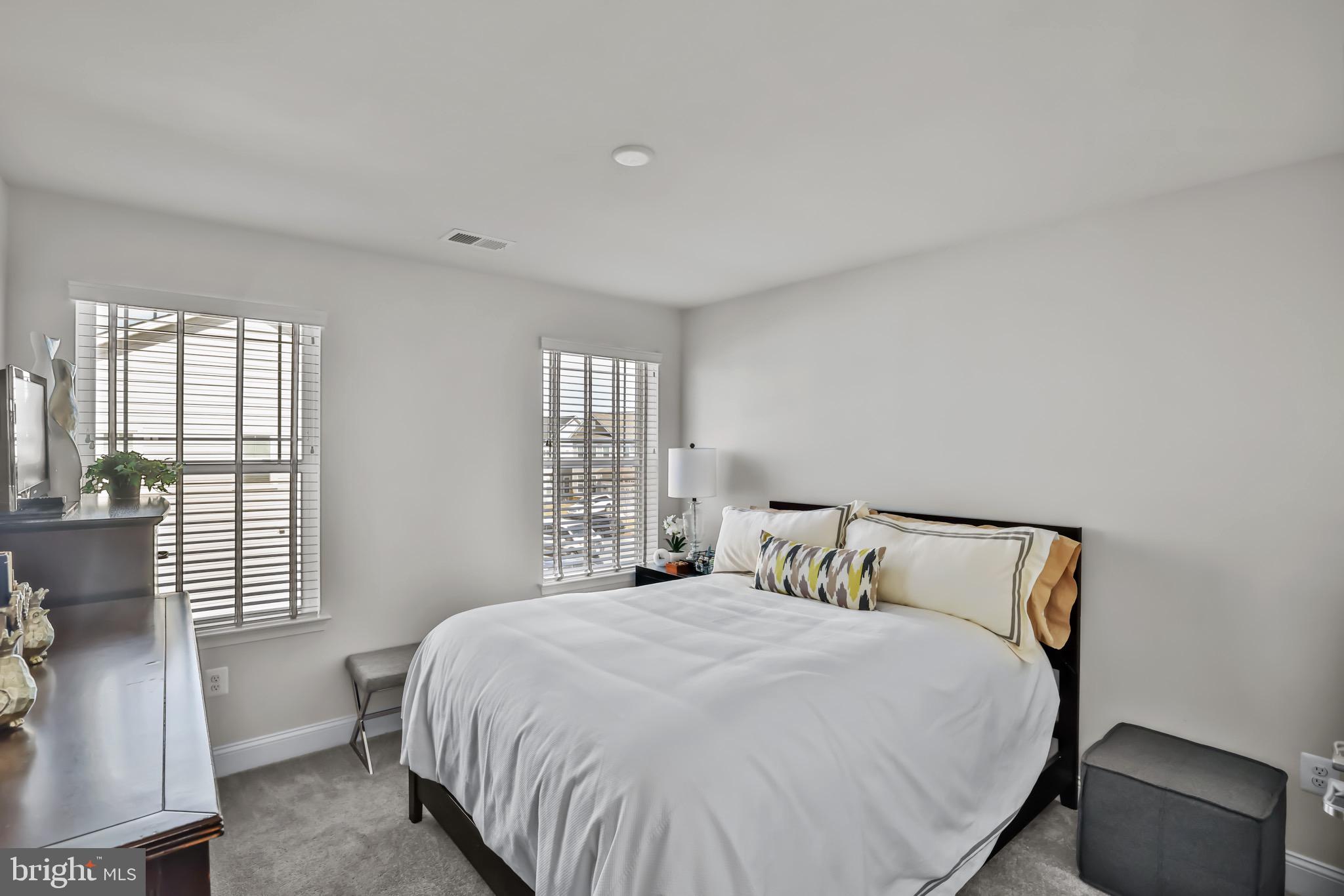 STONEHAVEN - Residential