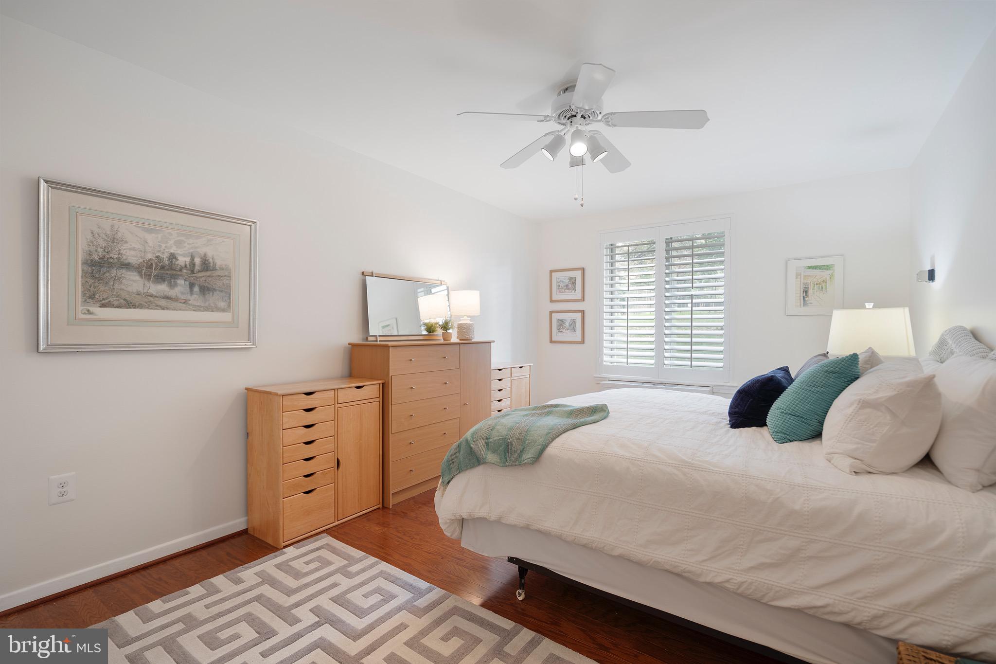 LYON VILLAGE - Residential