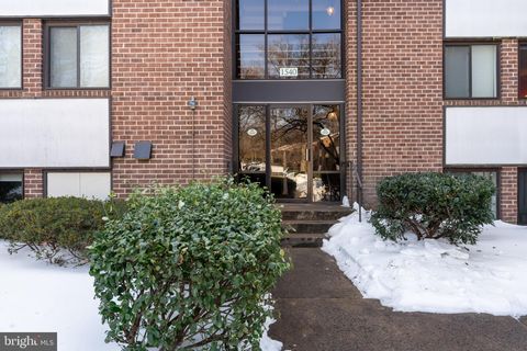 Condo For Sale - 1540 Northgate Square #21B<br/> RESTON, VA 20190