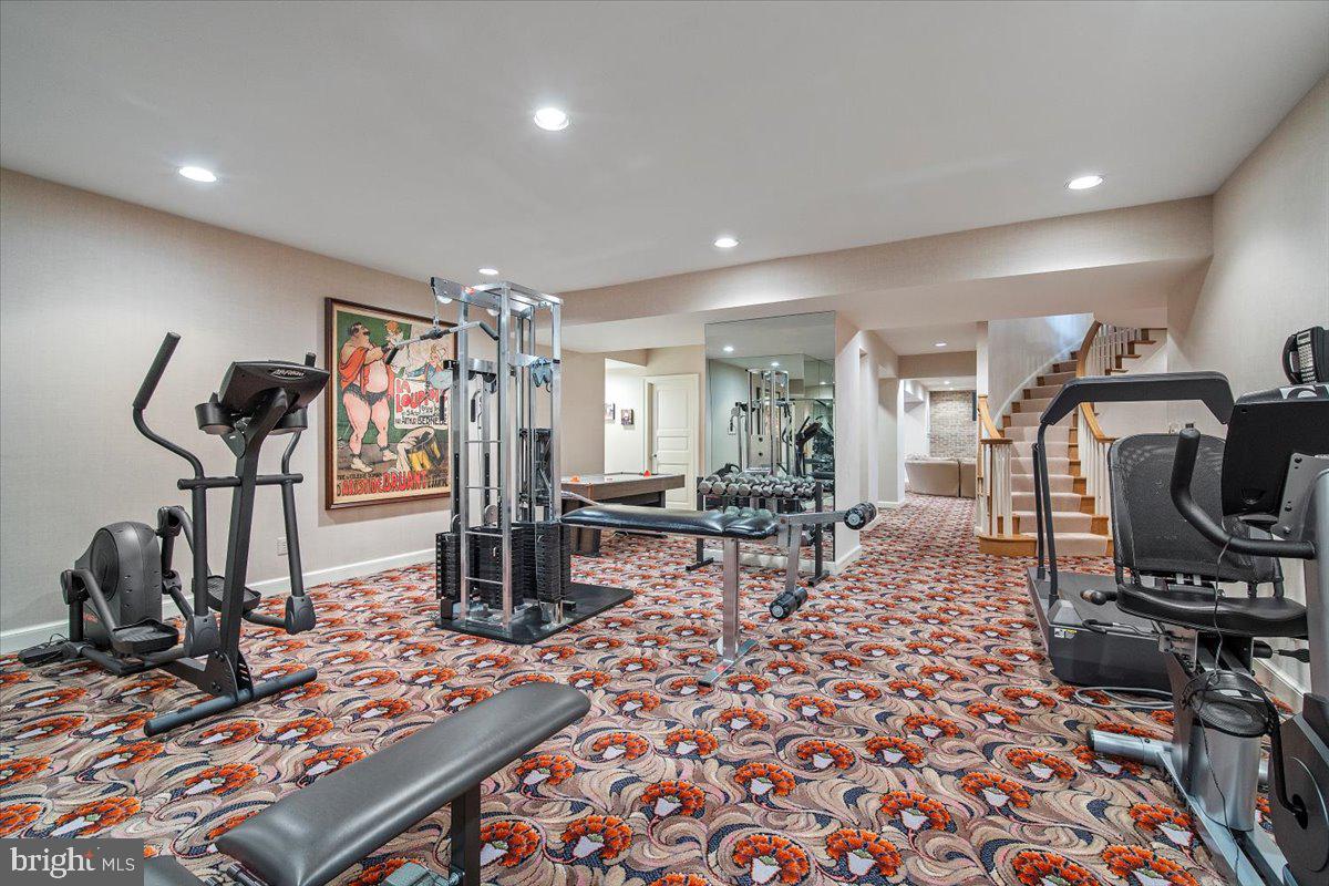 KENTSDALE ESTATES - Residential