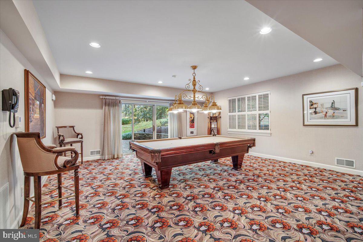 KENTSDALE ESTATES - Residential