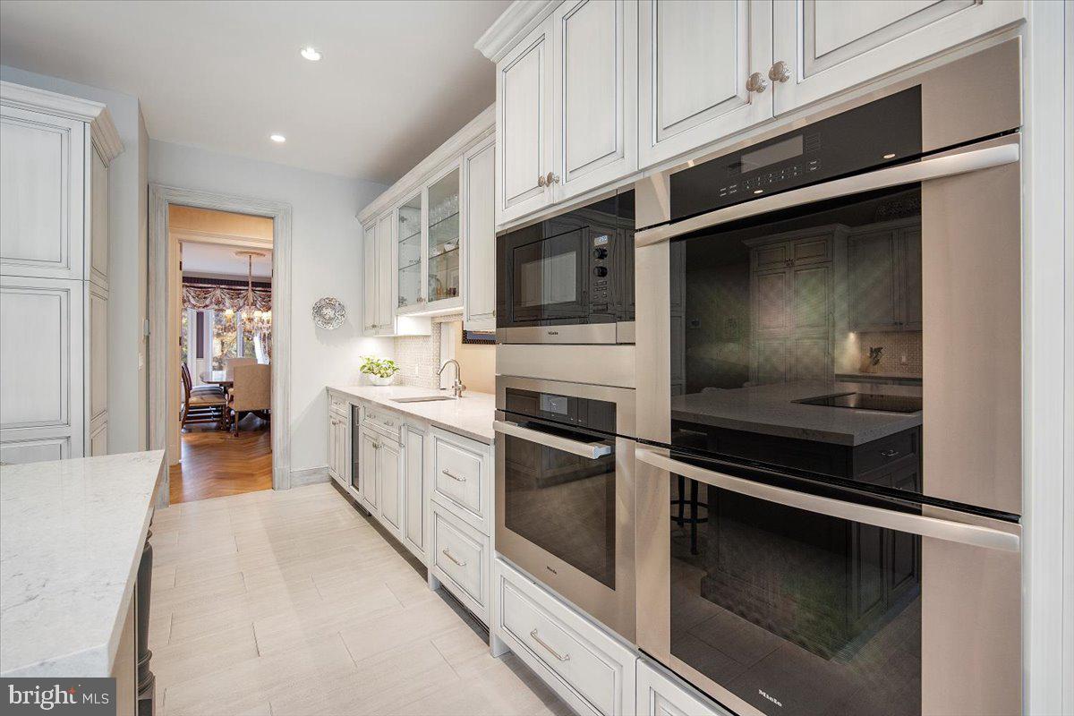 KENTSDALE ESTATES - Residential