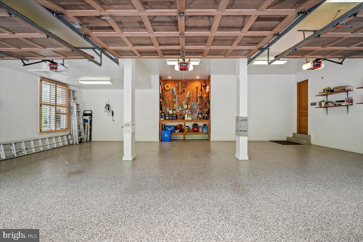 KENTSDALE ESTATES - Residential