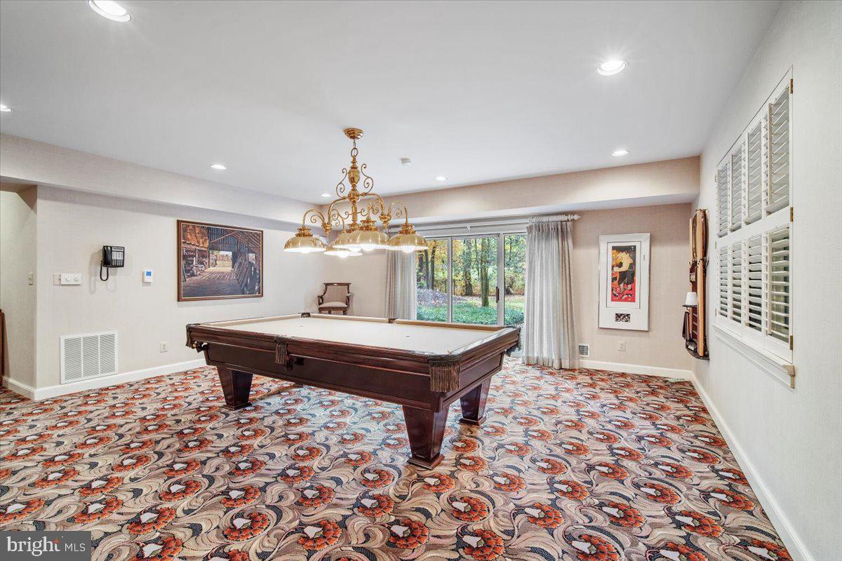 KENTSDALE ESTATES - Residential