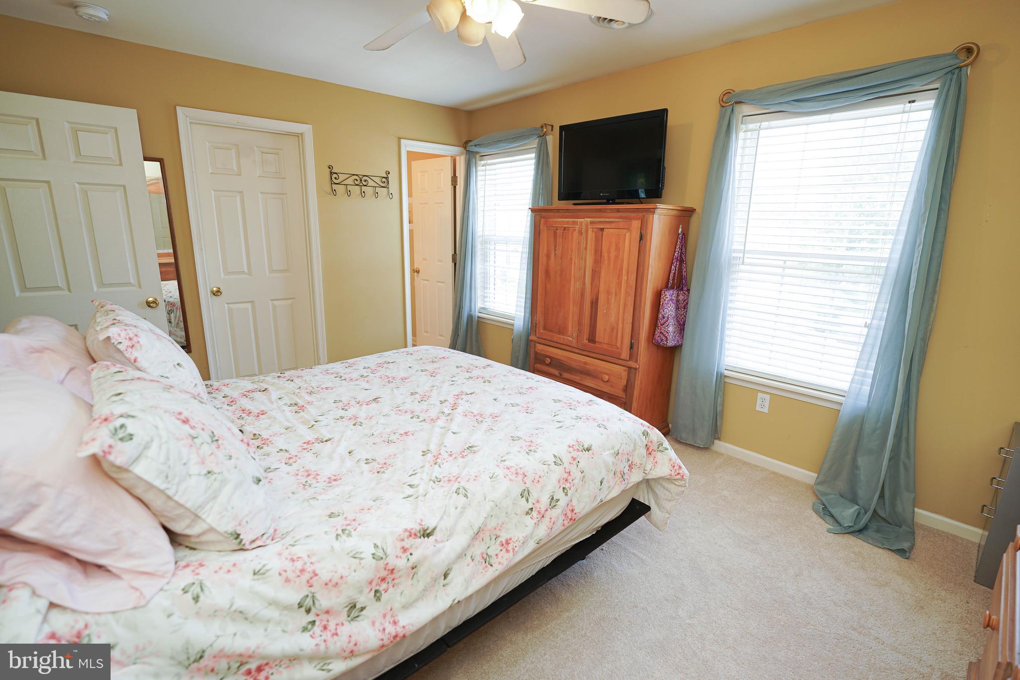 STONE GATE - Residential