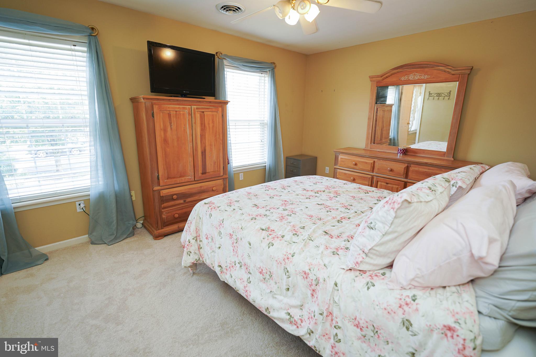 STONE GATE - Residential