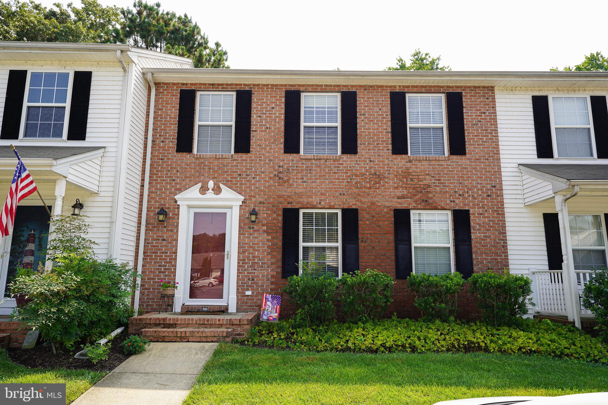 STONE GATE - Residential