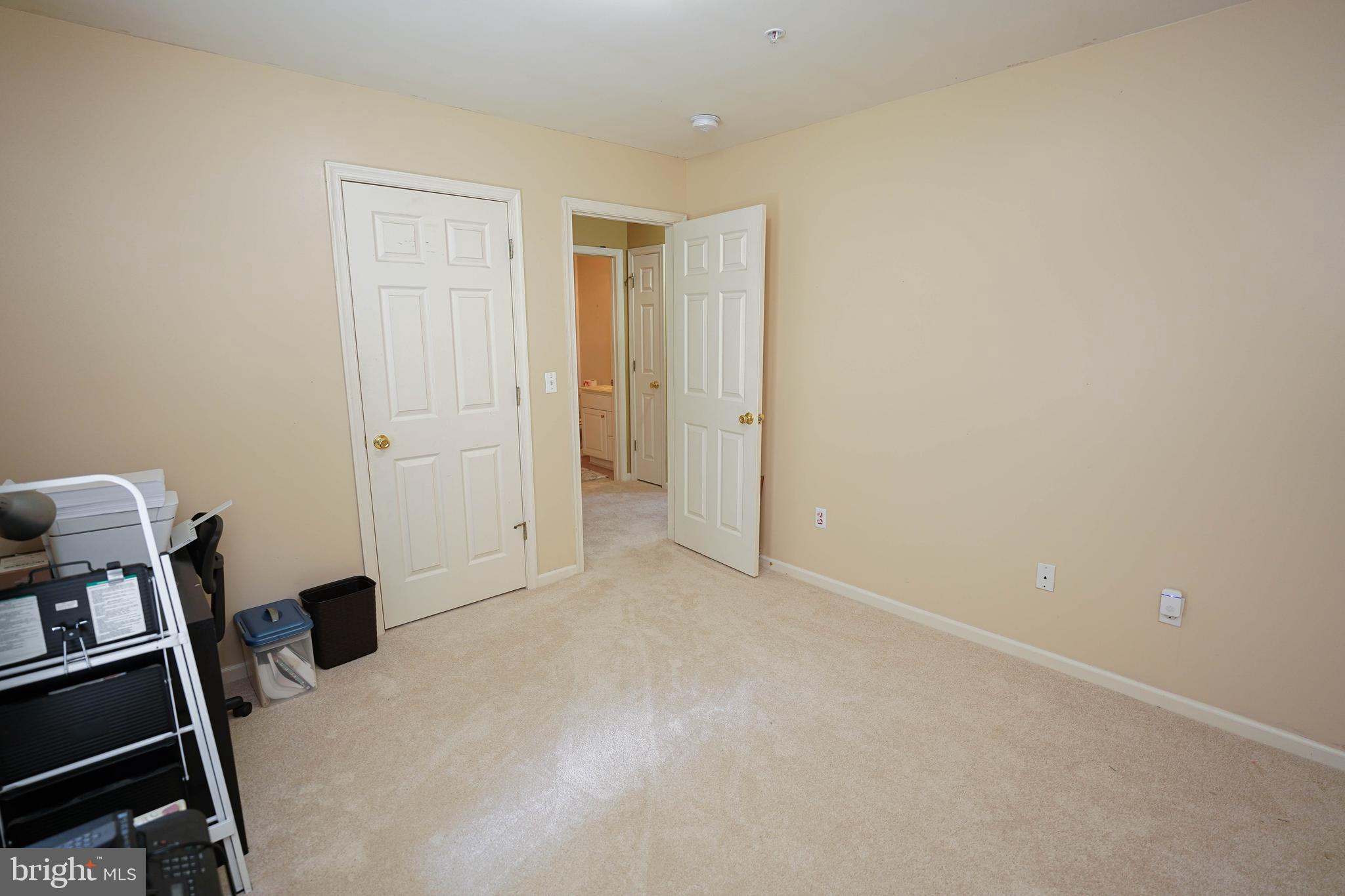 STONE GATE - Residential