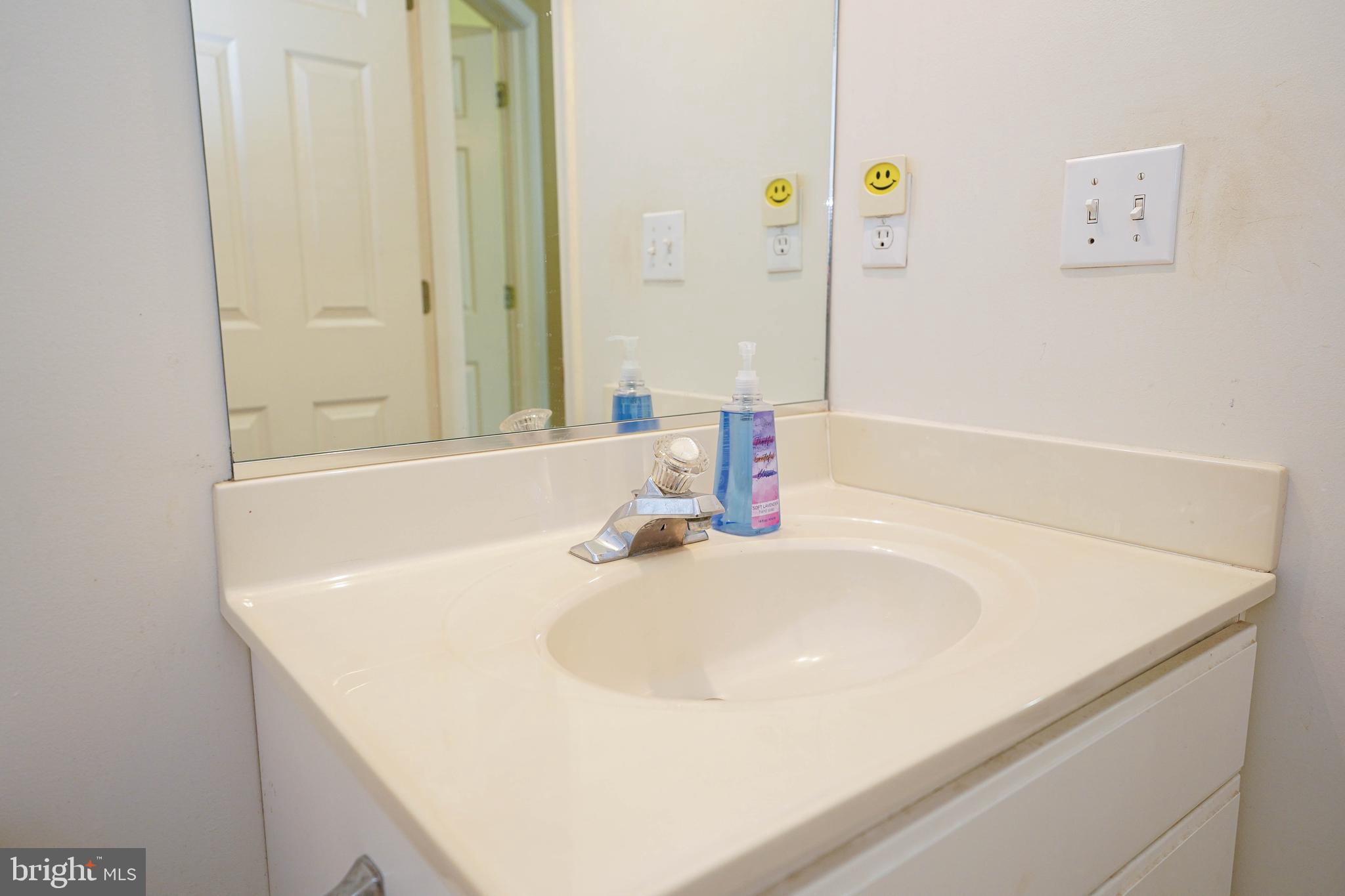 STONE GATE - Residential