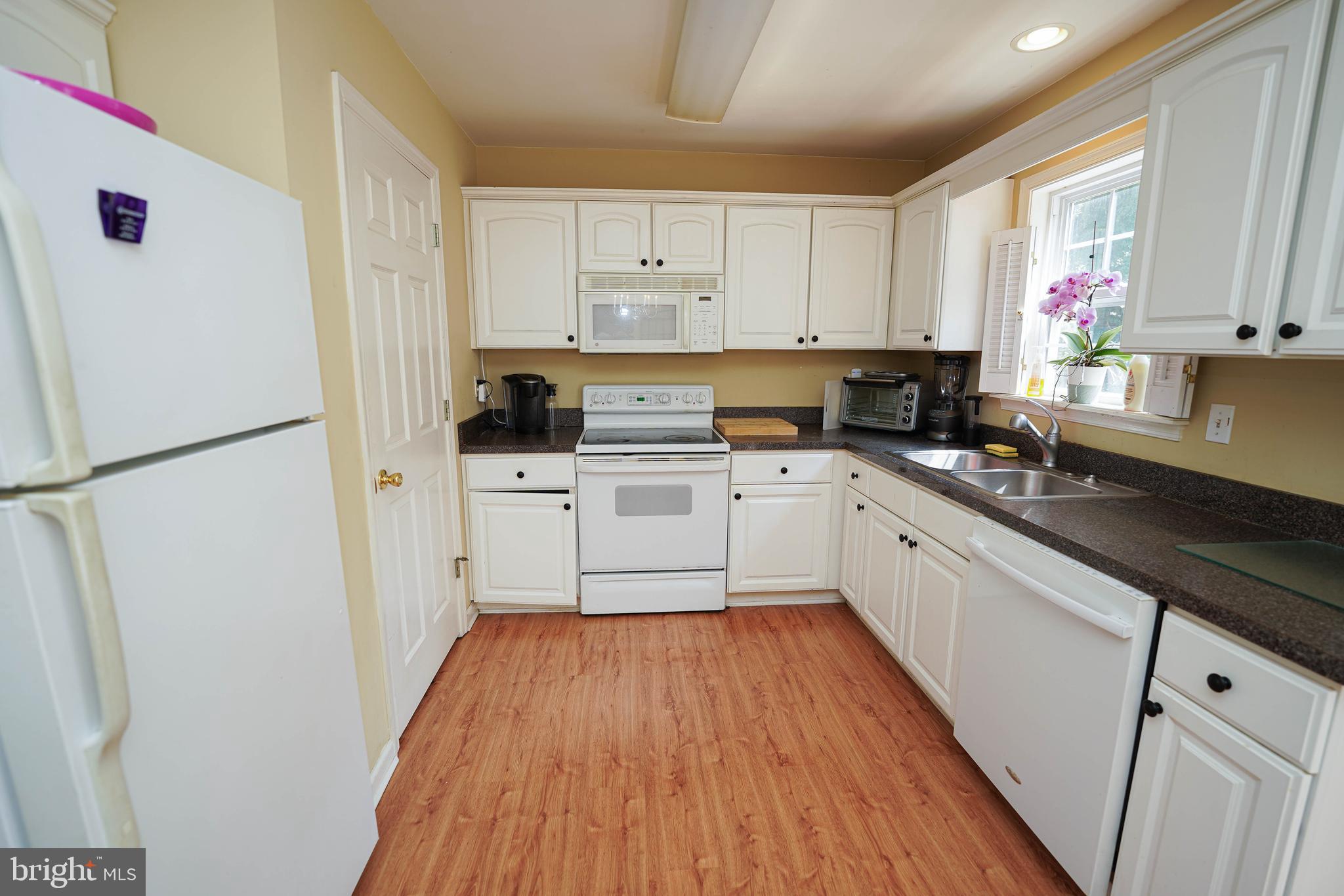 STONE GATE - Residential