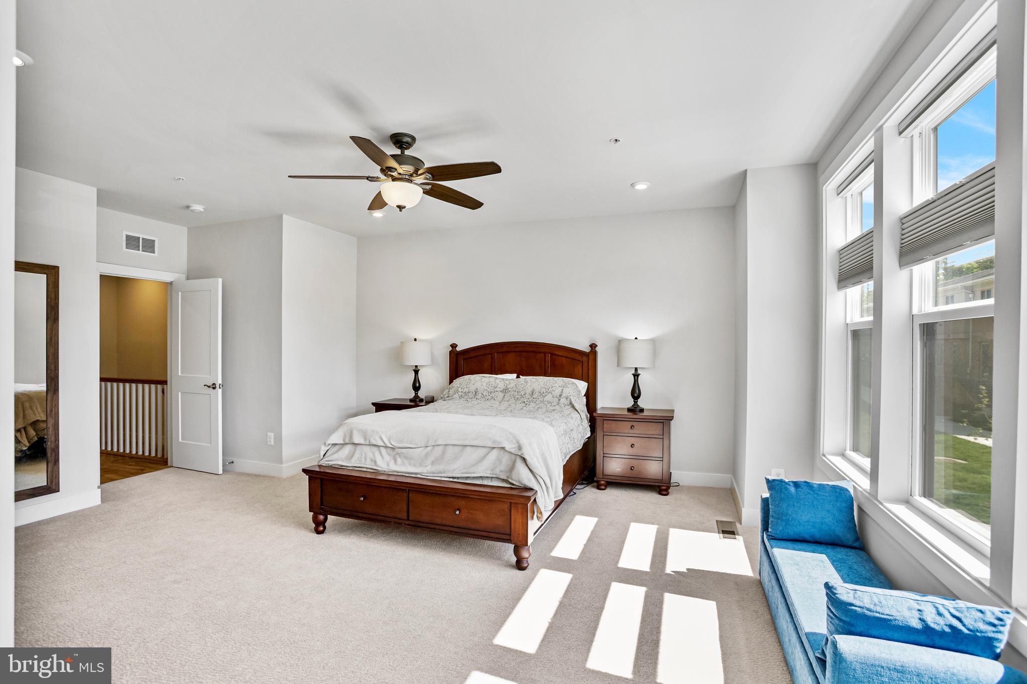 RESTON - Residential