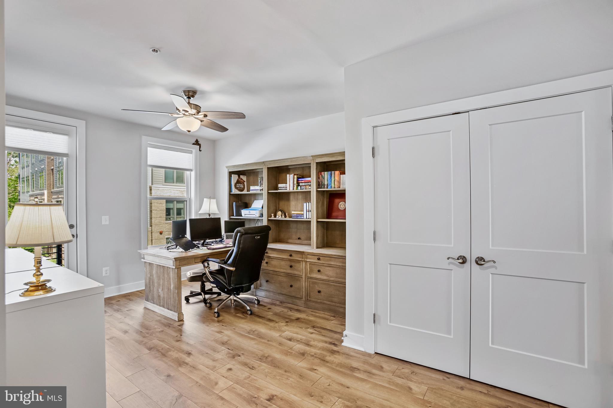 RESTON - Residential