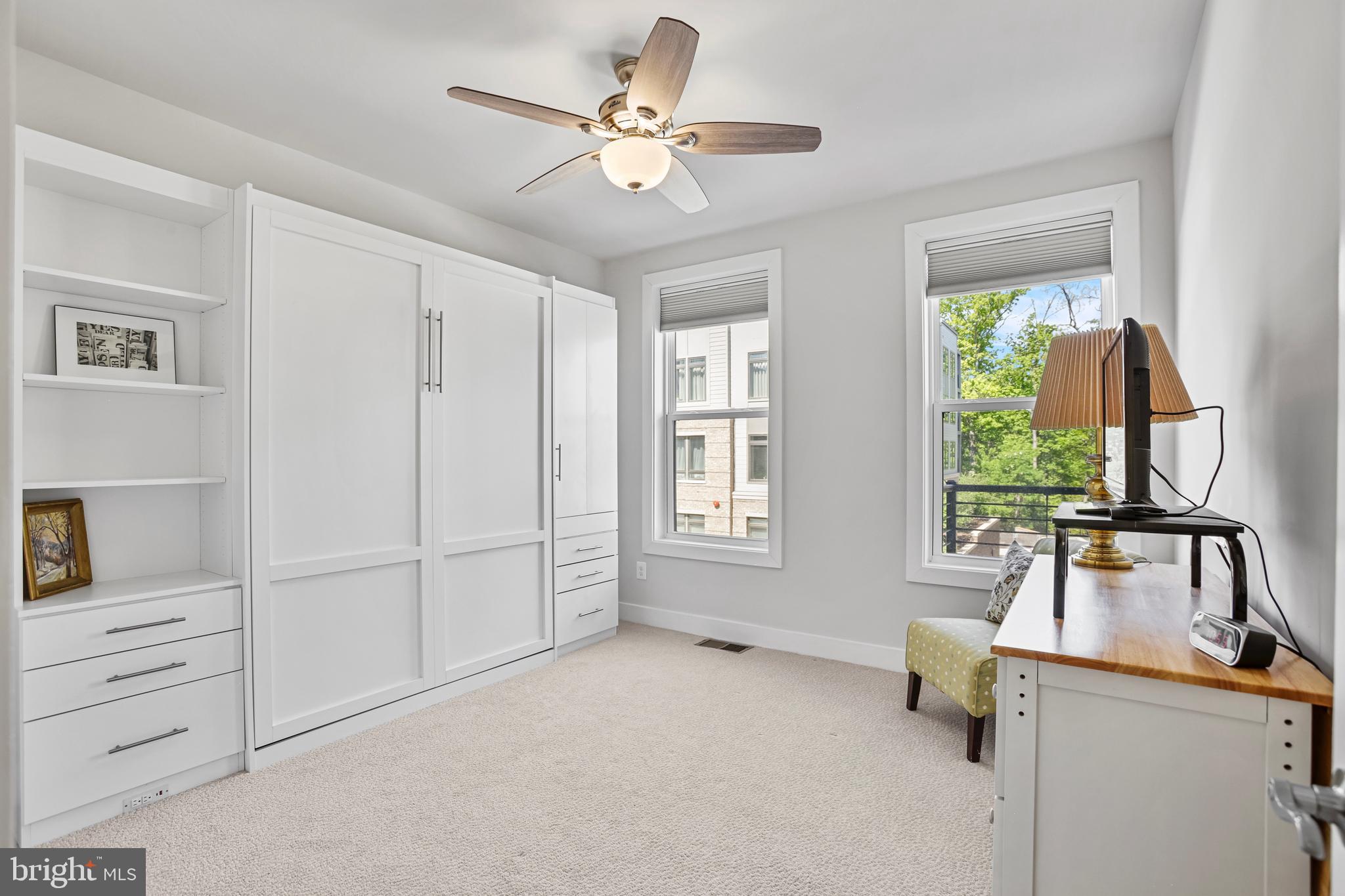 RESTON - Residential