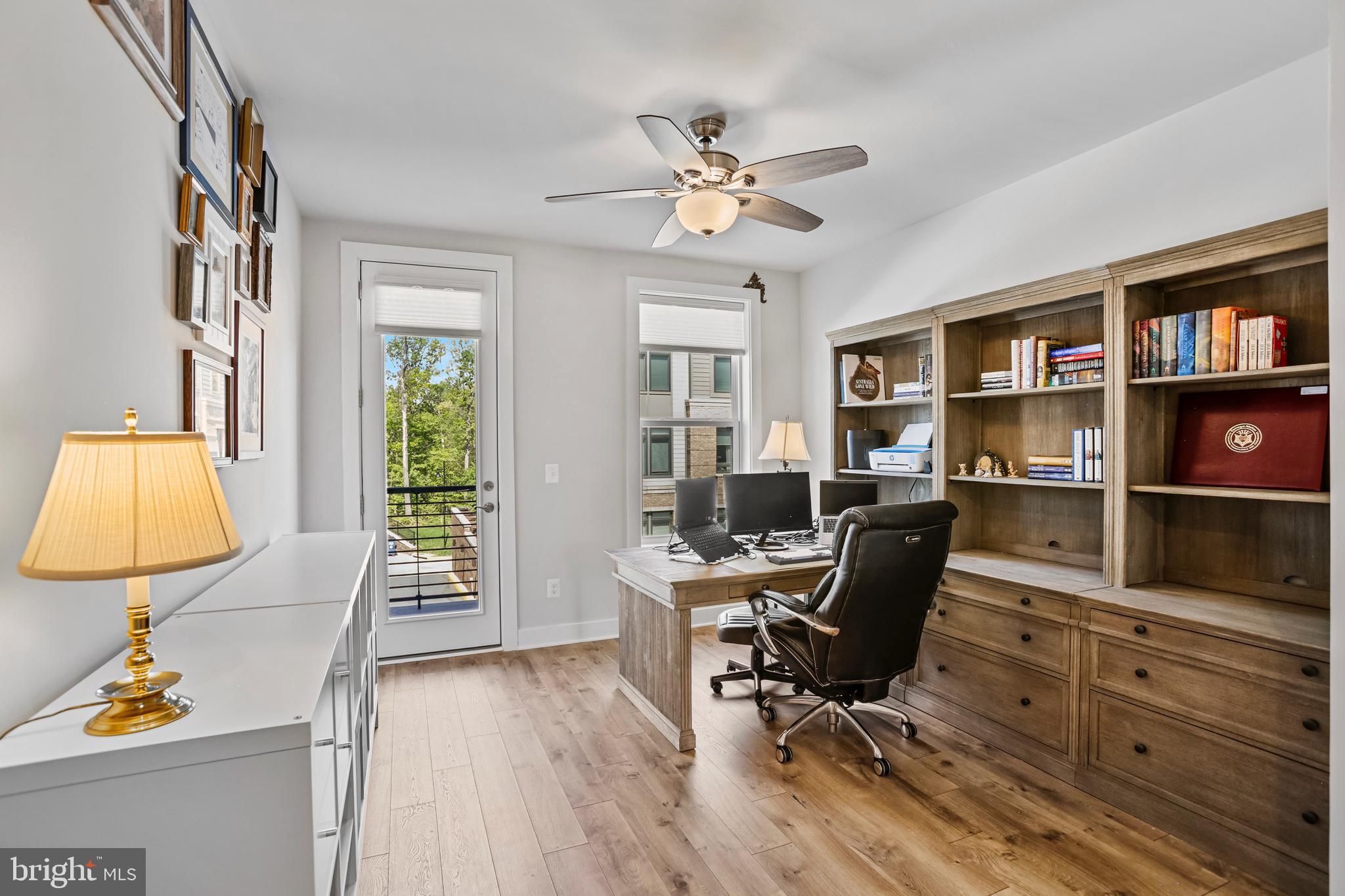 RESTON - Residential