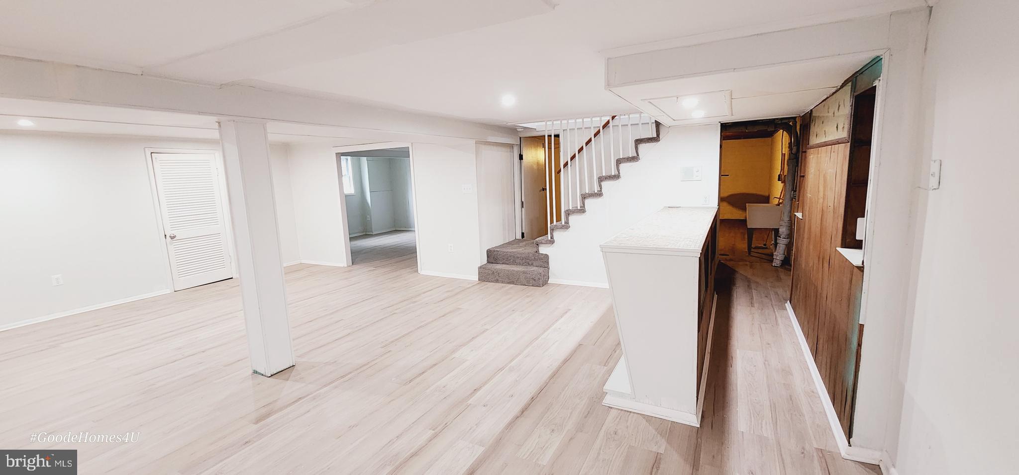 OAK ORCHARD - Residential