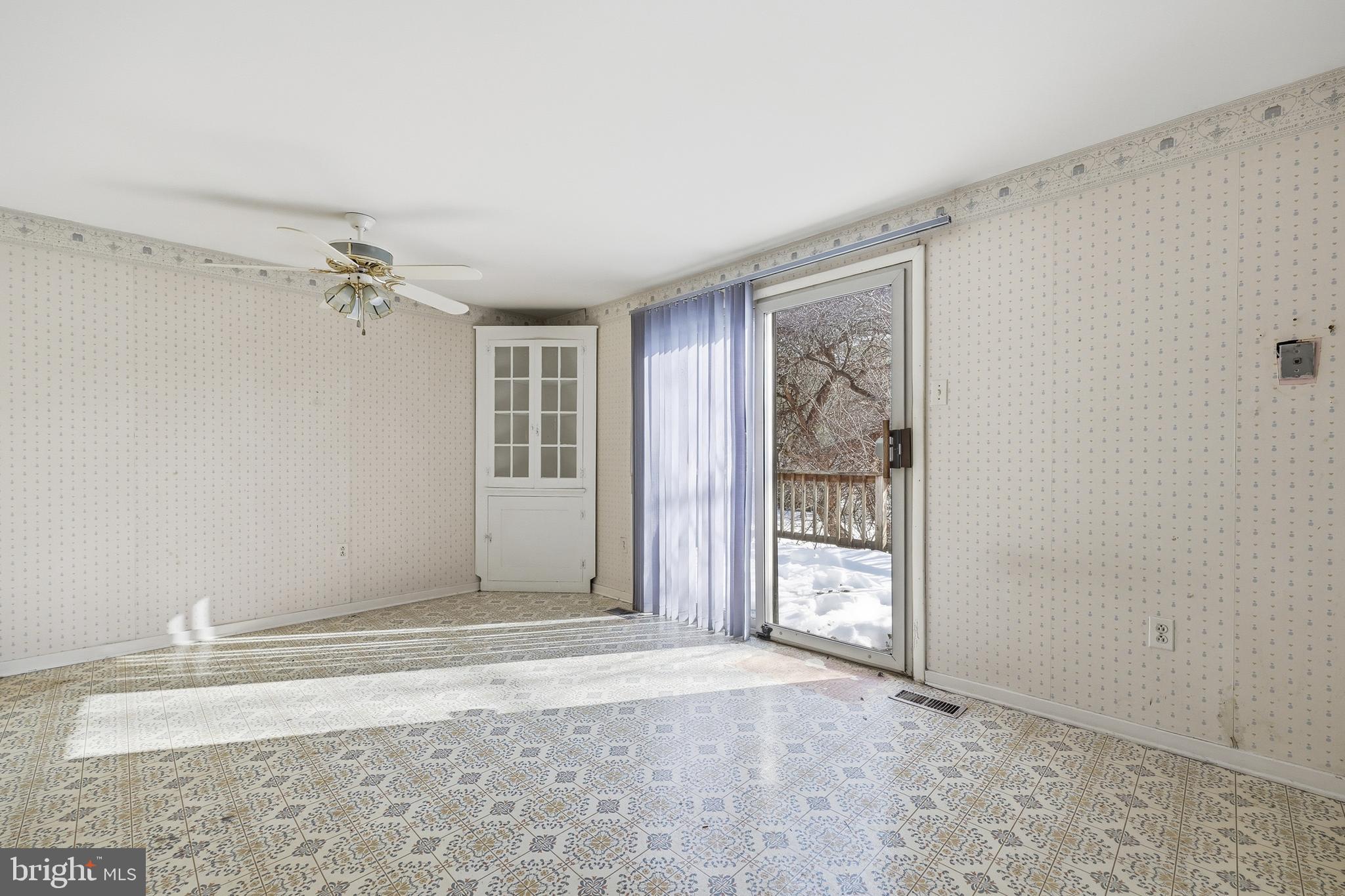 VILLAGE OF OWEN BROWN - Residential