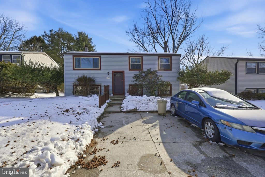 Photo of 6342 Windharp Way, COLUMBIA, MD 21045 (MLS # MDHW2063874)