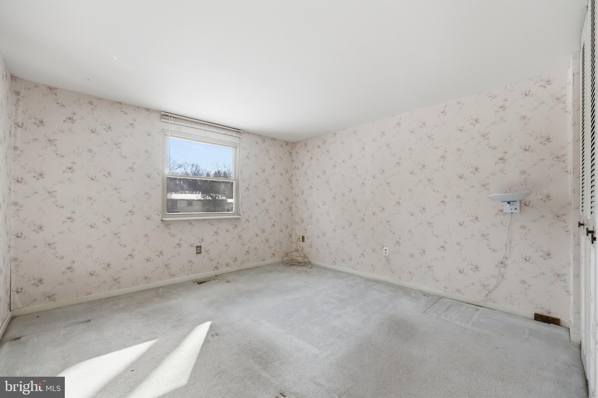 VILLAGE OF OWEN BROWN - Residential